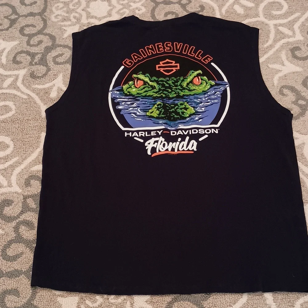 Harley-Davidson Black Sleeveless Shirt with Red and White Logo - Picture 2 of 2